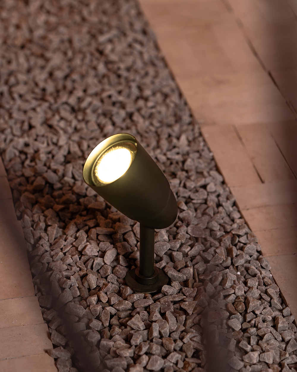 Ealing Yard Spotlight - Bronze