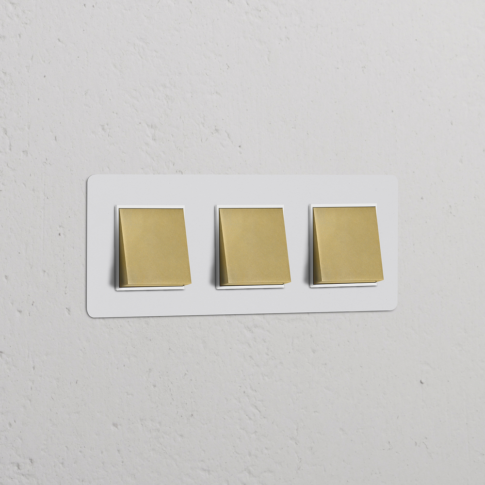 Kew Interrupteur Carré x3 (Plaque Triple) – Laiton Antique à Peindre | Blanc