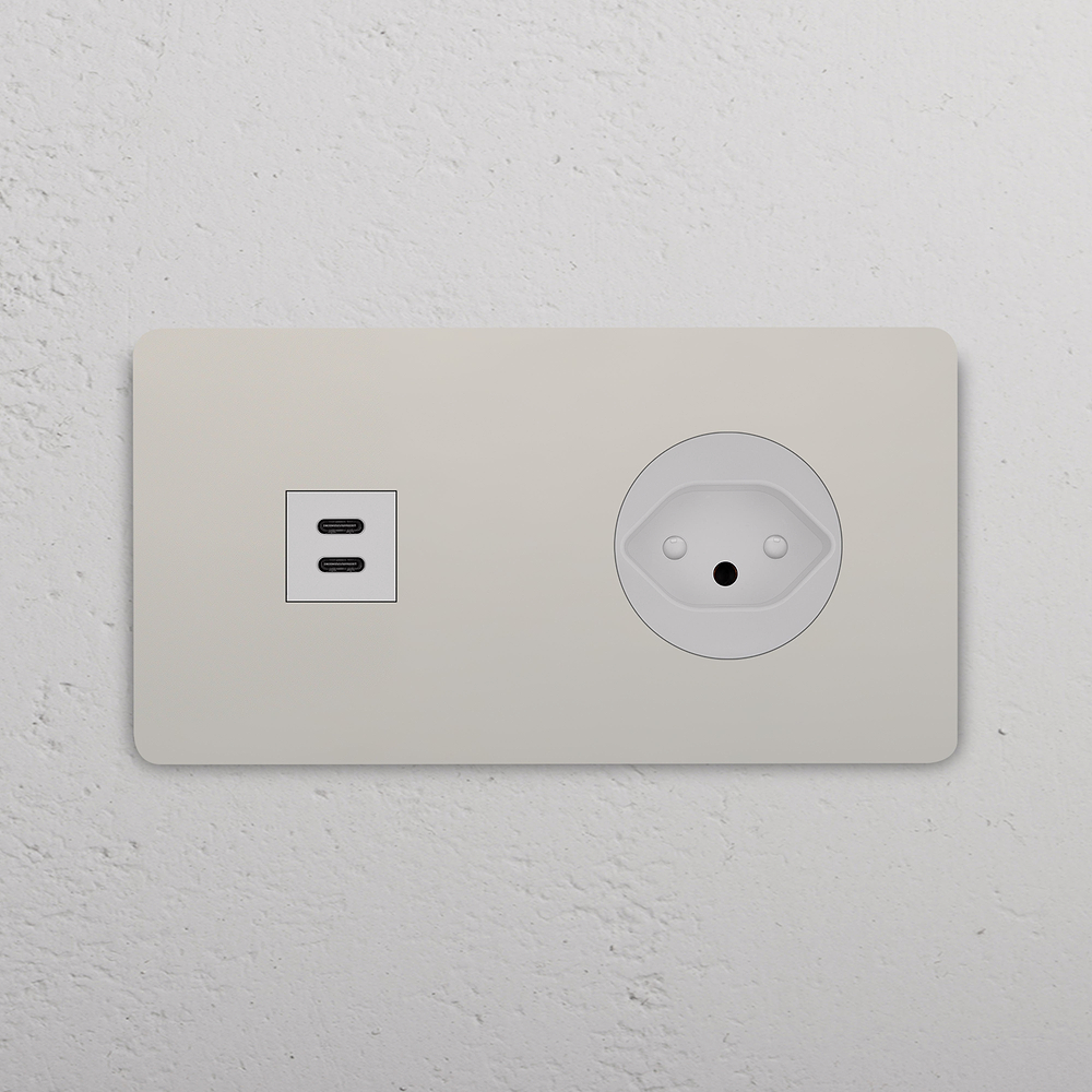 Grove USB-C-Anschluss (30 W) + Schweizer Steckdoseneinsatz (Typ J) je 1x in Zweifachrahmen – Poliertes Nickel | Weiss