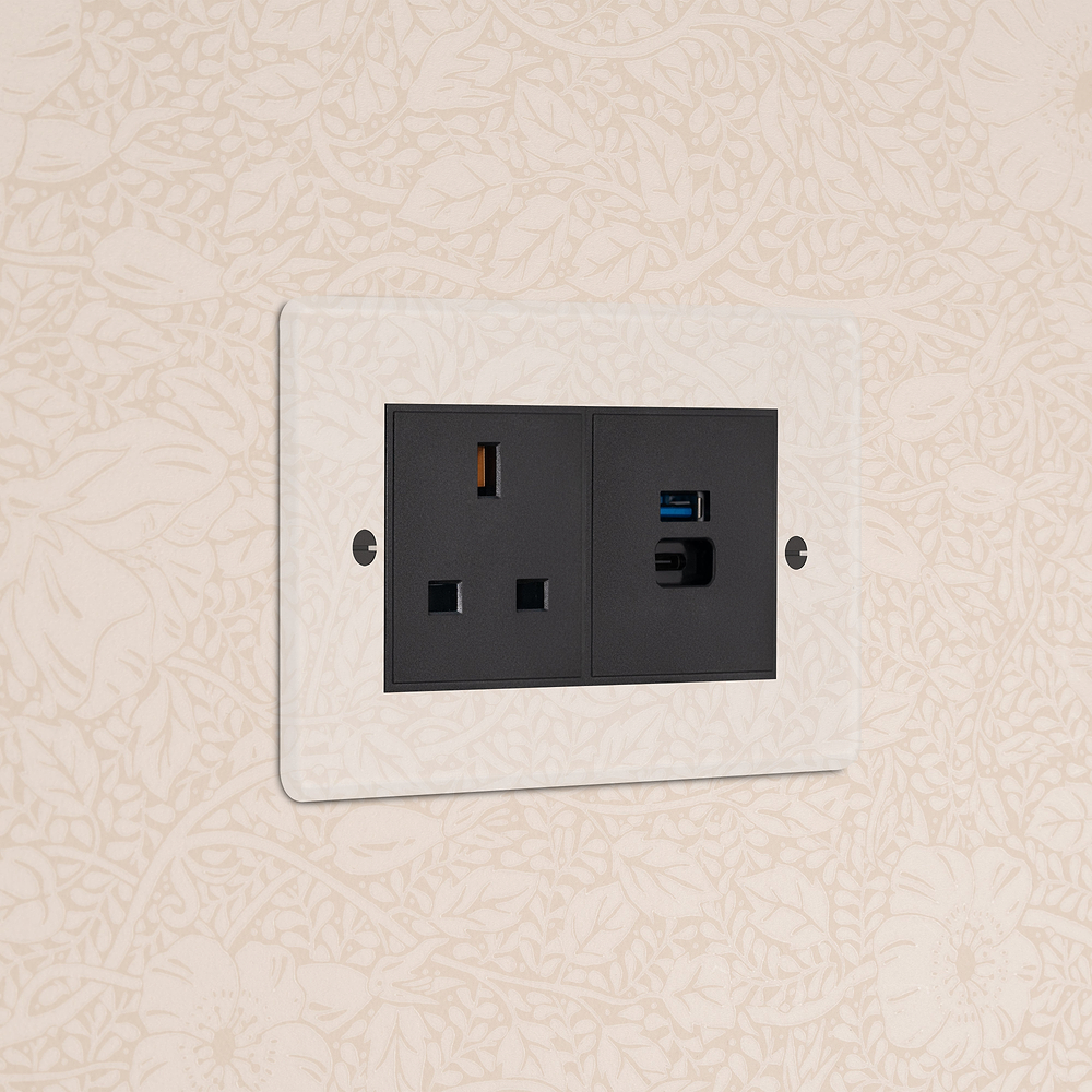 Double 13A & USB-A+C Fast Charge Socket - Clear | Black
