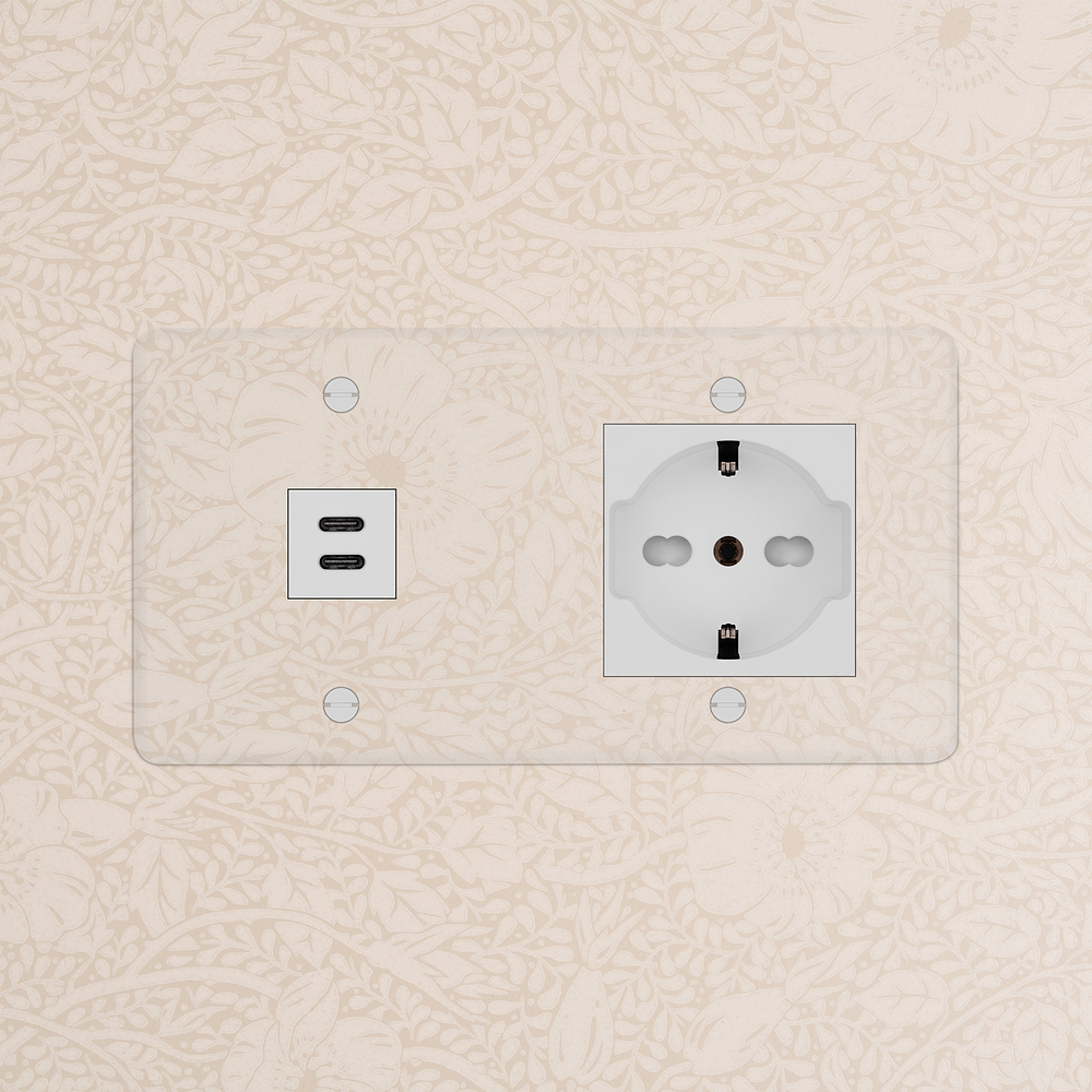 Kew Dubbele USB-C 30 W voedingsmodule en Schuko/Bipasso-stopcontact – Doorzichtig | Wit