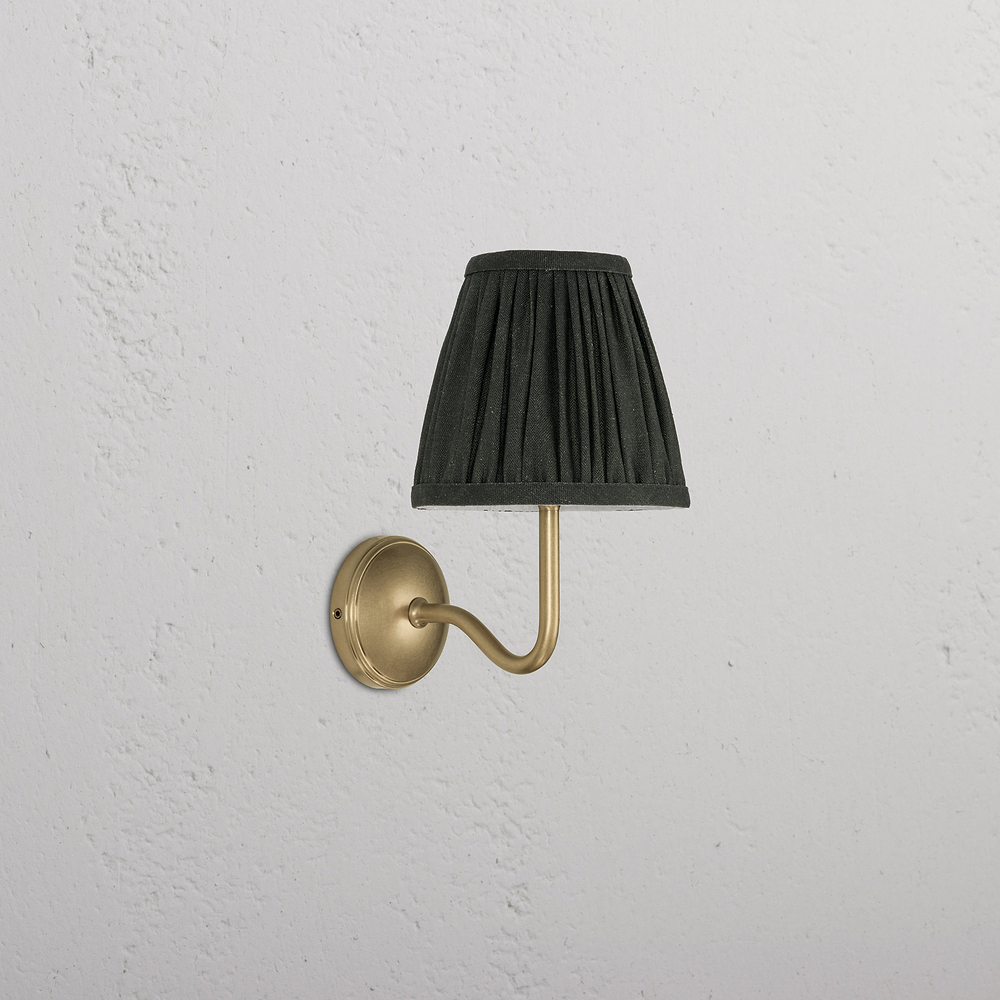 Malvern Petite Applique Murale Plissée Vert Profond - Laiton Ancien