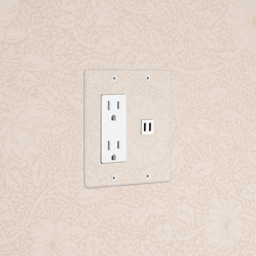Kew 2G Outlet & Fast Charge USB - Clear White