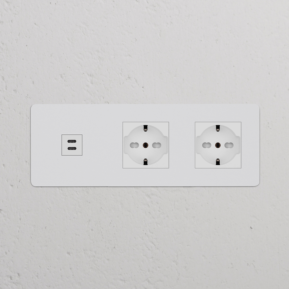 Kew Prise USB-C 30 W & Schuko/Bipasso x2 (Plaque Triple) – Peignable | Blanc