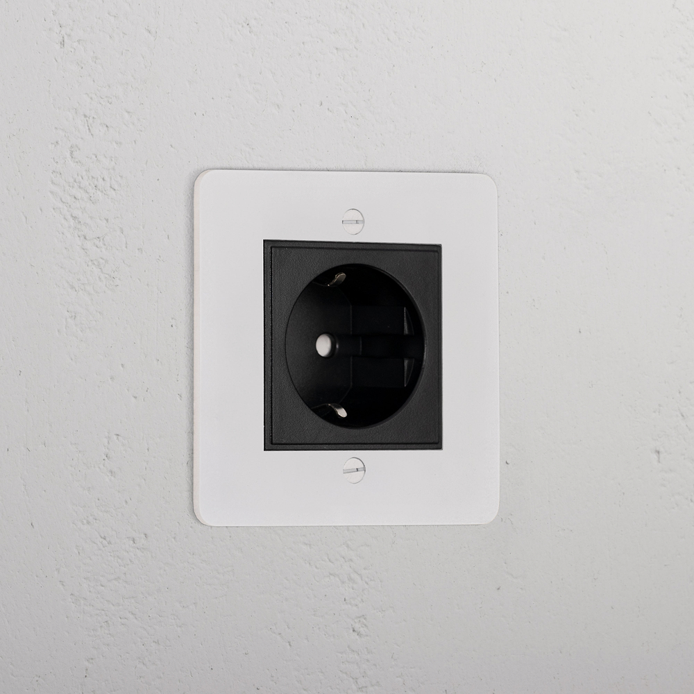Single Schuko Socket - Paintable | Black