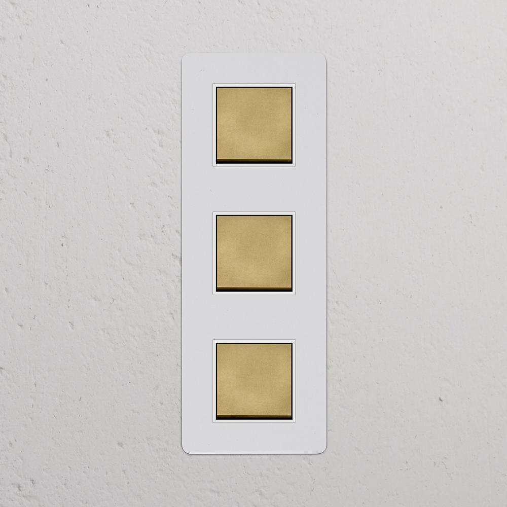Kew Interrupteur Carré Vertical x3 (Plaque Triple) – Laiton Antique à Peindre | Blanc