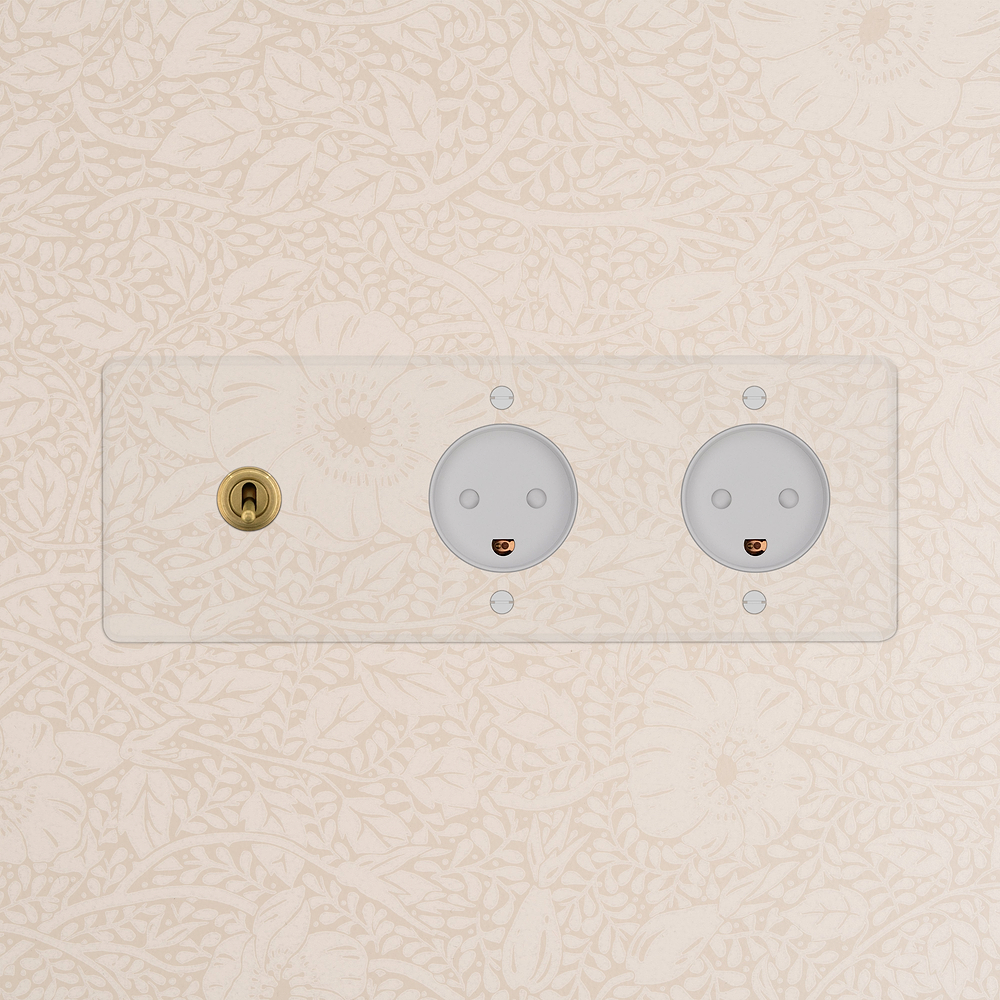 Kew Triple Toggle & 2x Danish Type K Socket - Clear Antique Brass | White