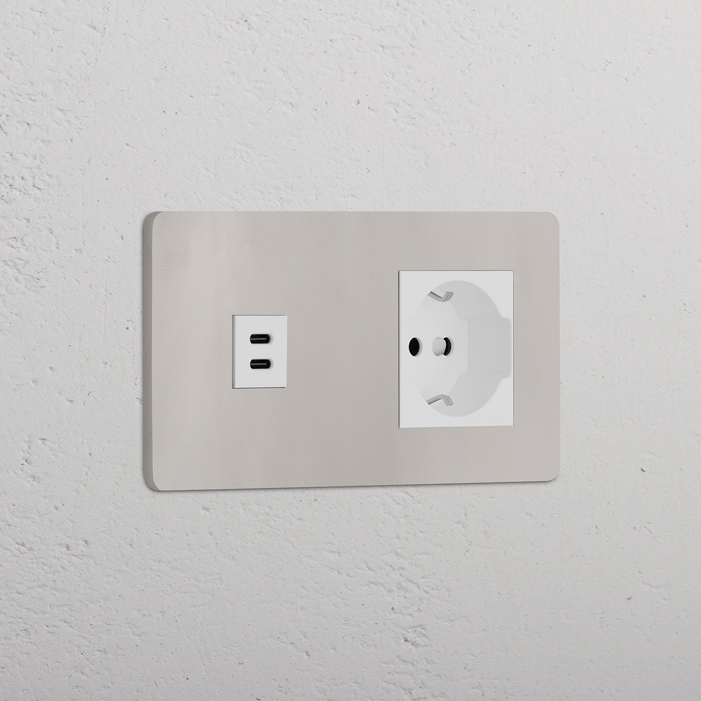 Grove USB-C-Anschluss (30 W) + SchuKo-/Bipasso-Steckdoseneinsatz je 1x in Zweifachrahmen – Poliertes Nickel | Weiss