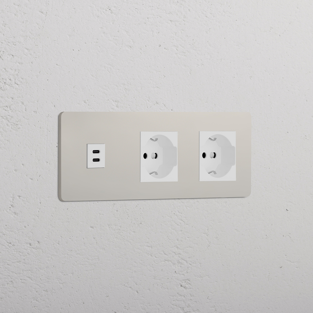 Grove USB-C-Anschluss (30 W) 1x + SchuKo-/Bipasso-Steckdoseneinsatz 2x in Dreifachrahmen – Poliertes Nickel | Weiss