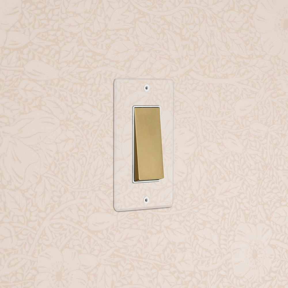 Kew 1G Four Way Rocker Switch - Clear Antique Brass White