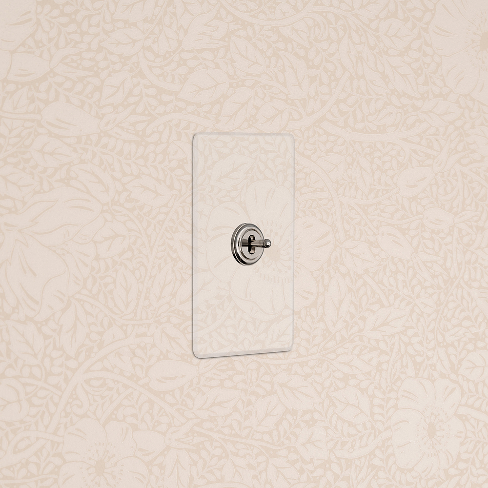 Kew 1G Center Retractive Toggle Switch - Clear Polished Nickel