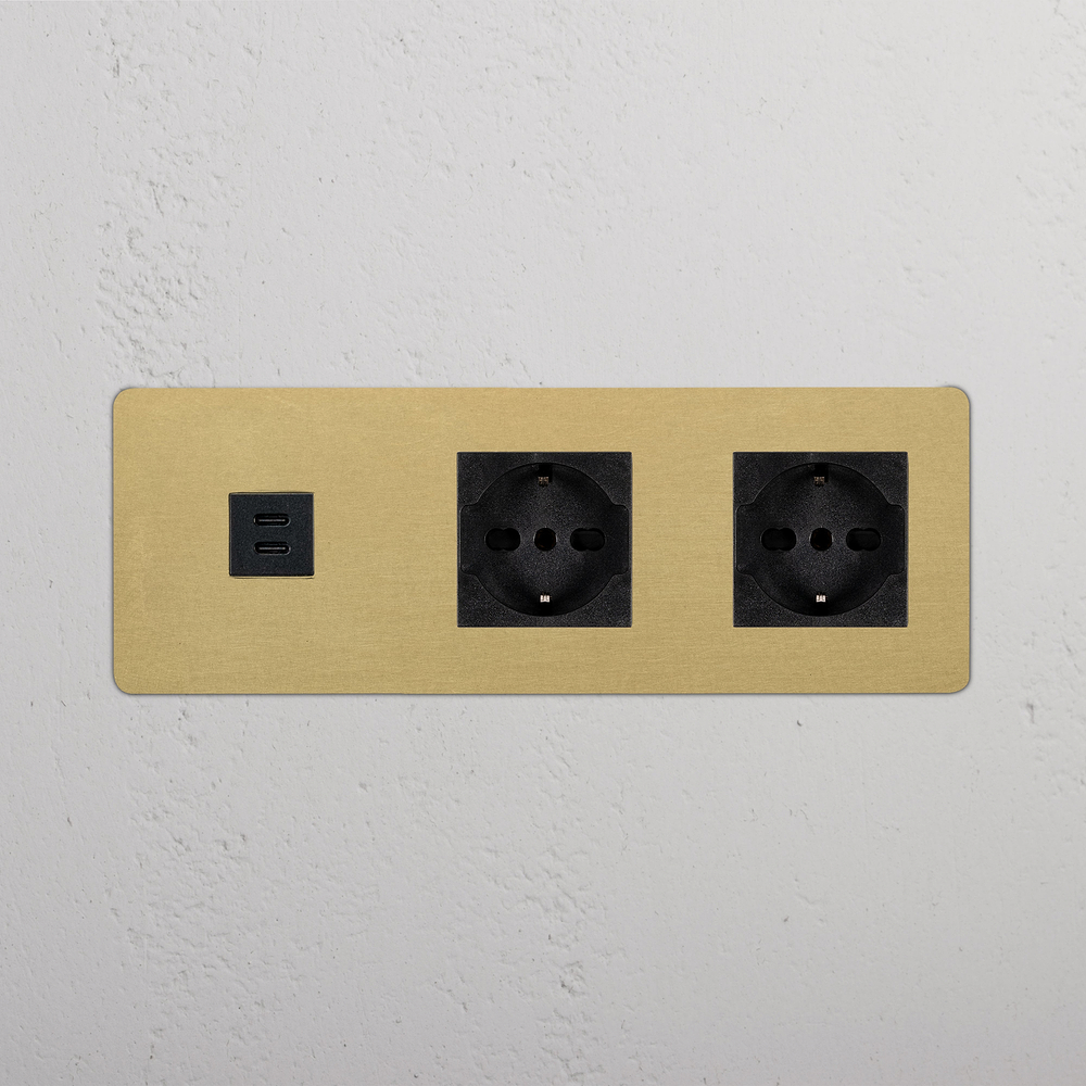 Kew Presa USB-C 30W & Schuko/Bipasso 2x Tripla - Ottone antico | Nero