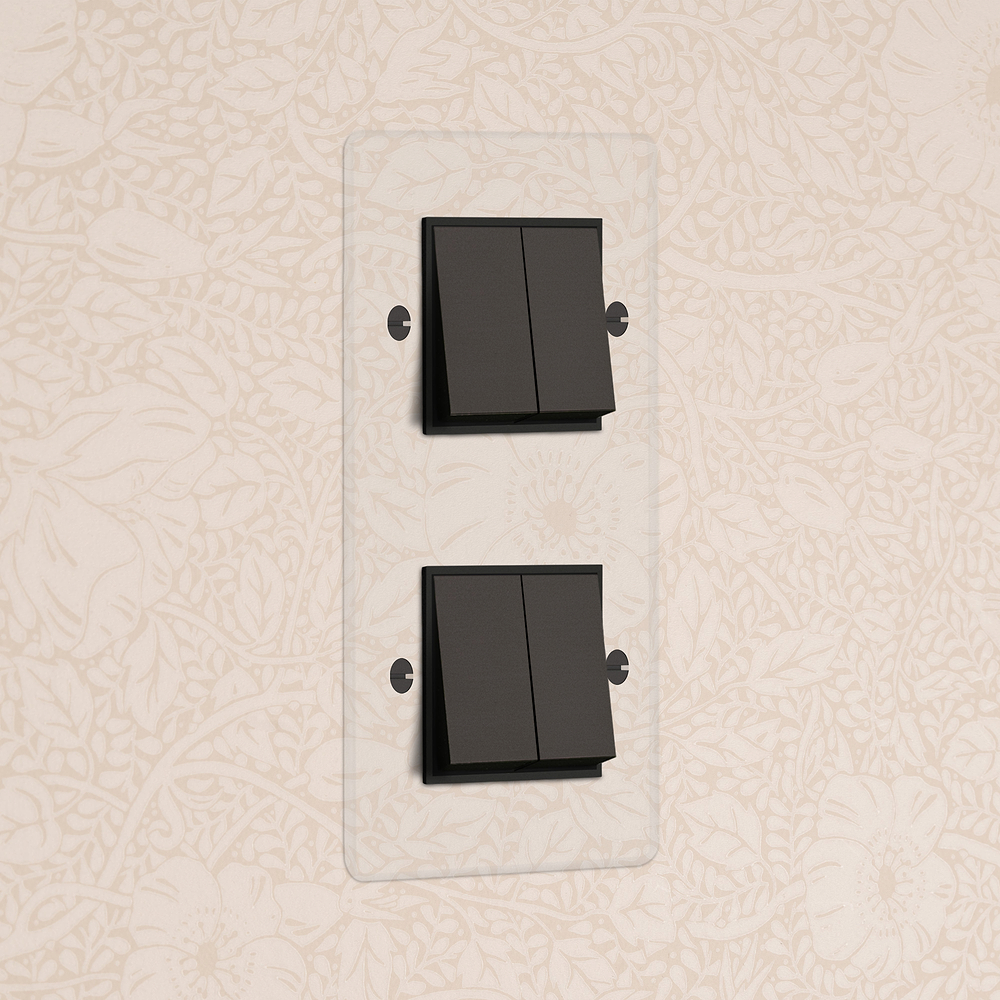 Kew Wippschalter 4x in vertikalem Zweifachrahmen – Transparent Bronze | Schwarz