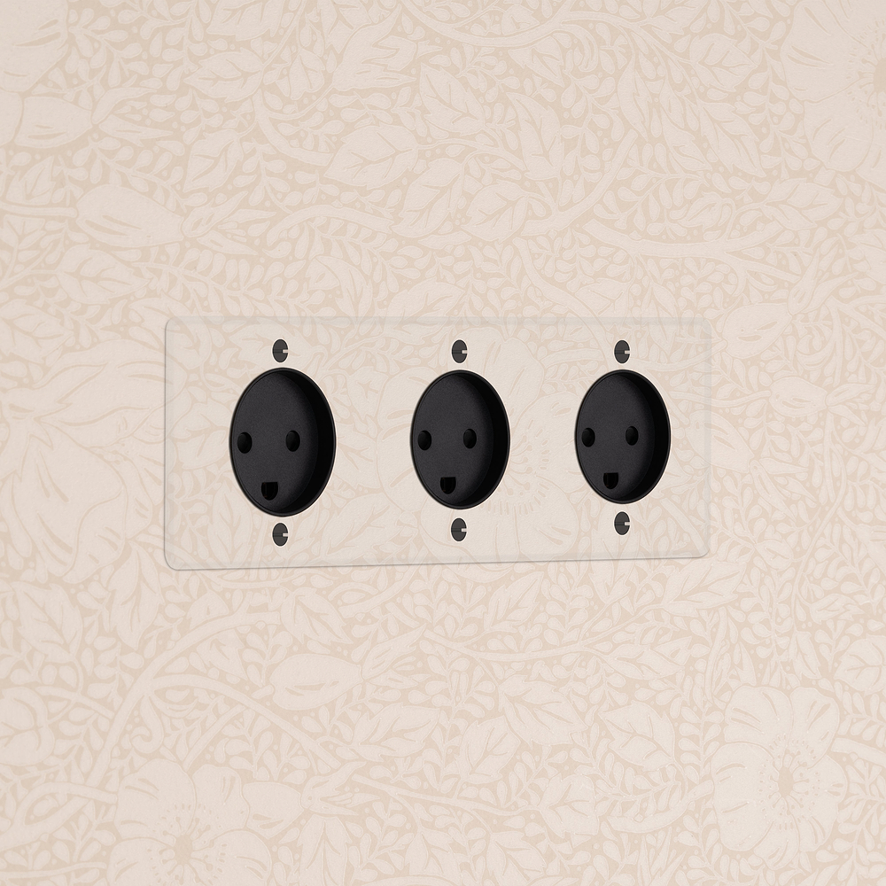 Kew Triple 3x Danish Type K Socket - Clear | Black