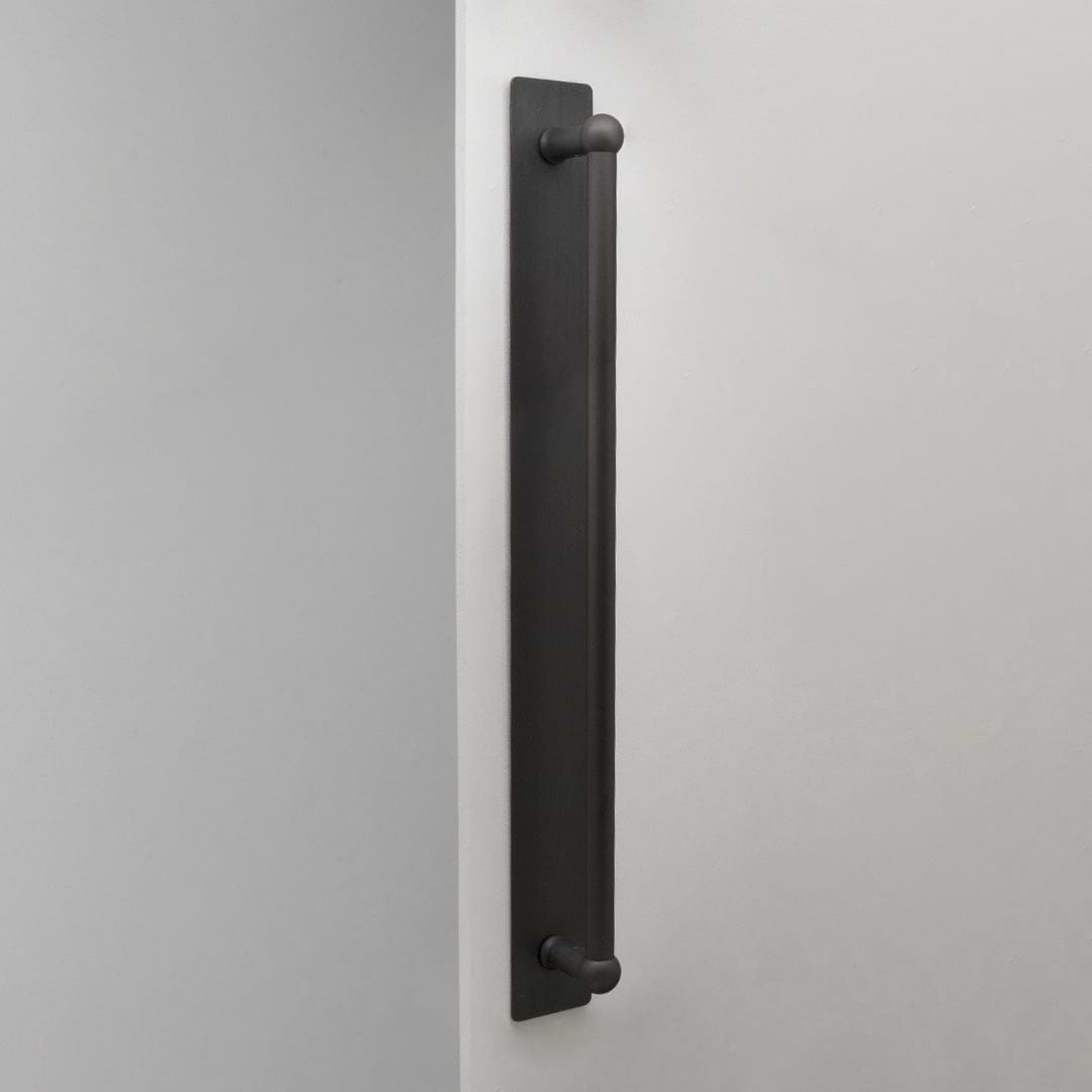 Harper Single Pull Handle with Plate 500mm - Bronze