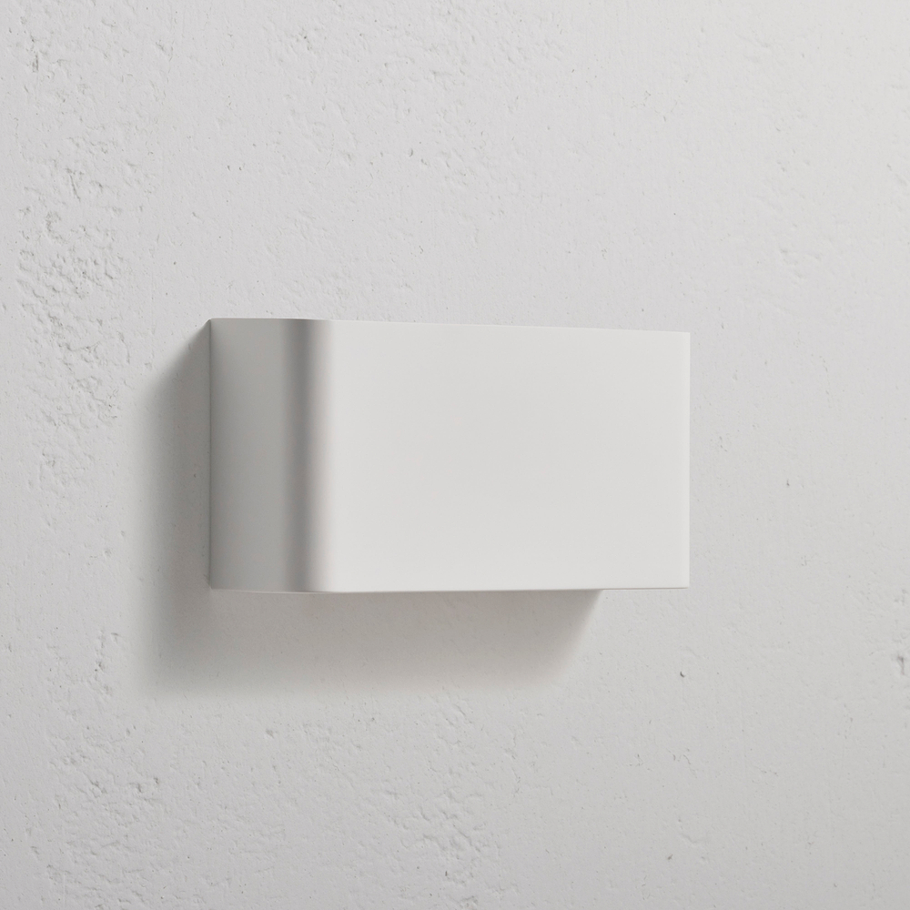 Camden Landscape Single Wall Light – Paintable