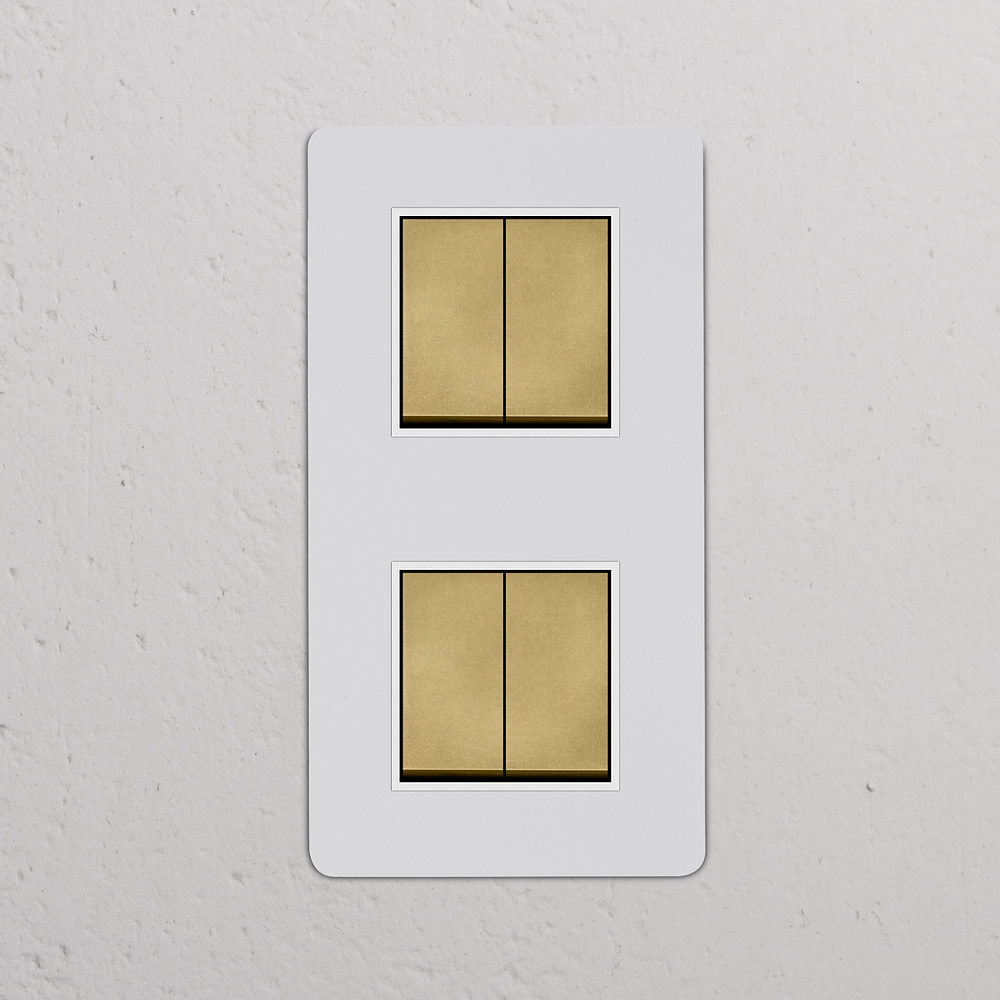 Kew Interrupteur Carré Vertical x4 (Plaque Double) – Laiton Antique à Peindre | Blanc