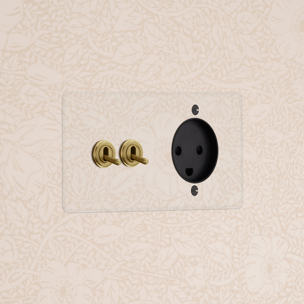 Kew Double 2x Toggle & Danish Type K Socket - Clear Antique Brass | Black