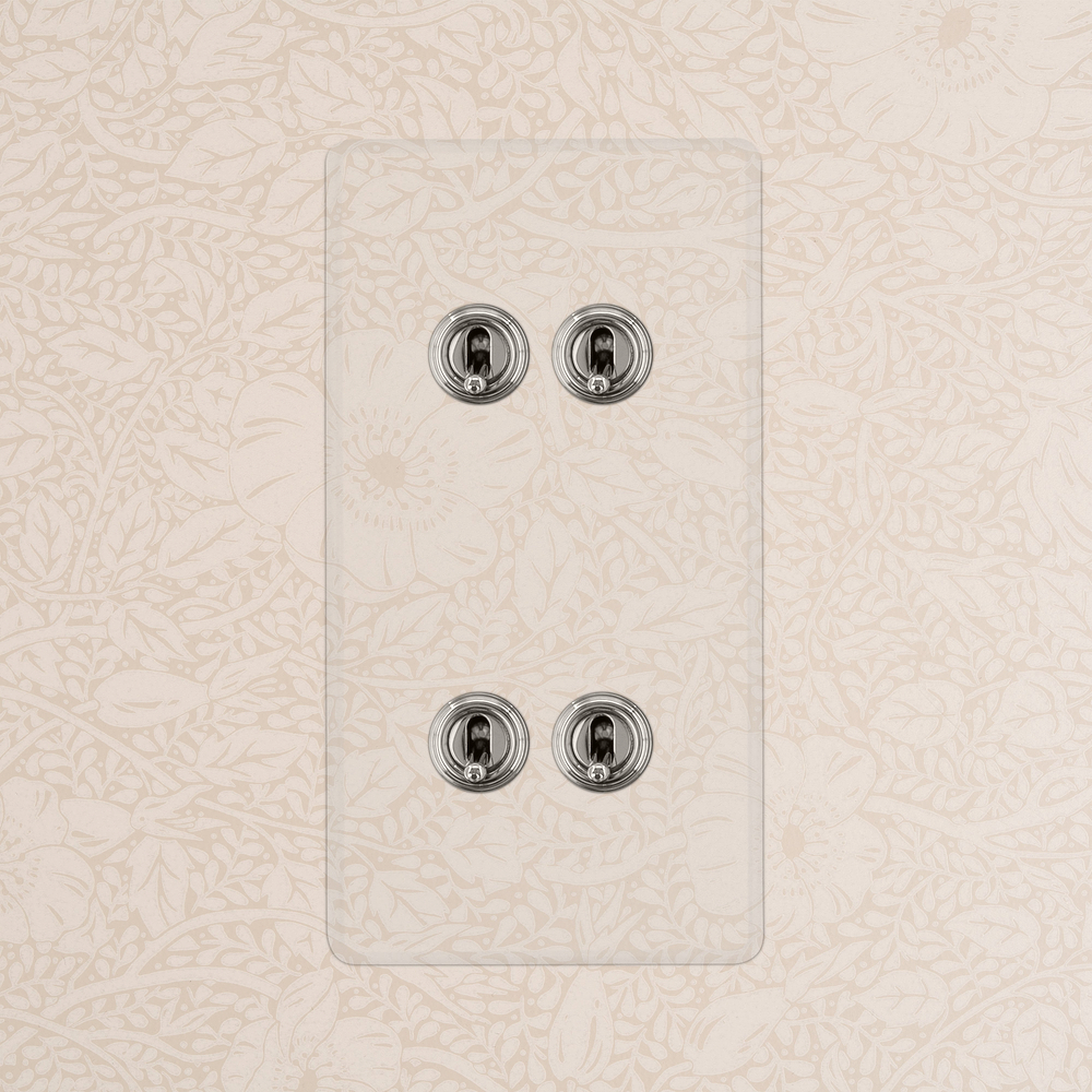 Kew Kipphebelschalter 4x in vertikalem Zweifachrahmen – Transparent + Poliertes Nickel
