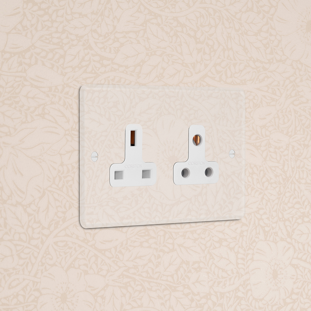 Double 13A & 5A Unswitched Socket - Clear | White