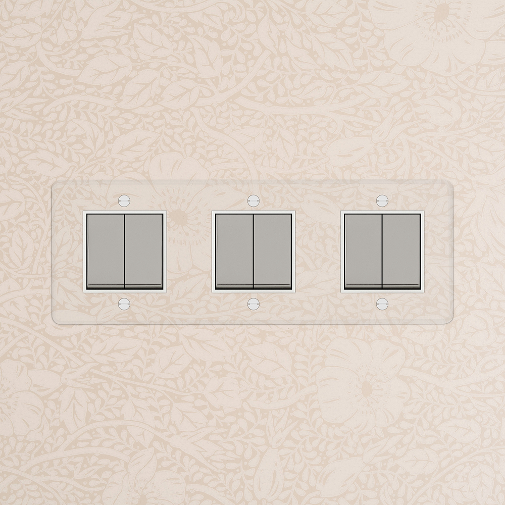 Kew Wippschalter 6x in Dreifachrahmen – Transparent Poliertes Nickel | Weiss