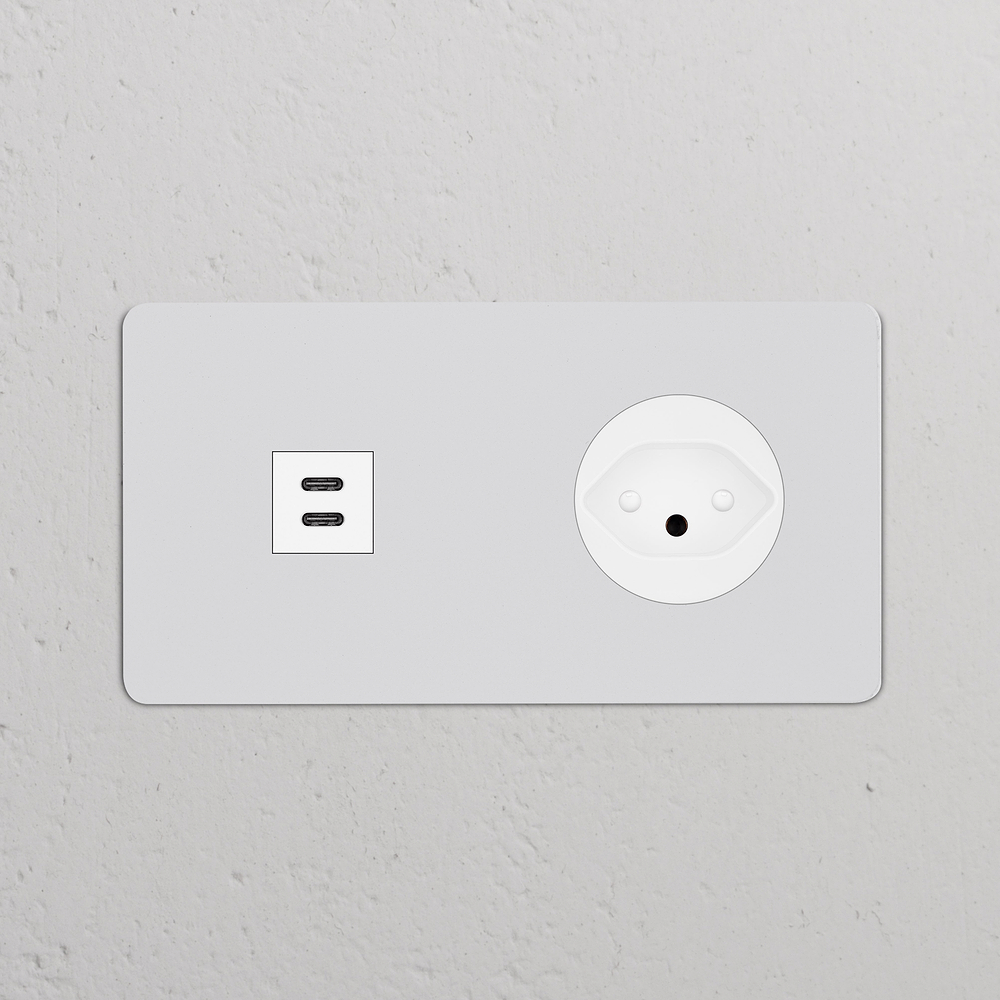 Kew Prise USB-C 30 W & Prise Suisse Type J (Plaque Double) – Peignable | Blanc