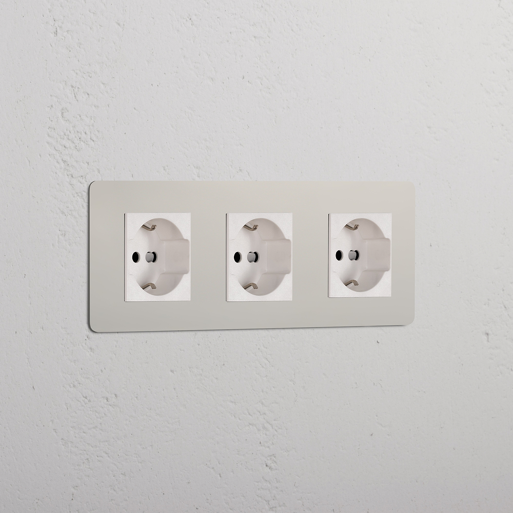Kew Prise Schuko/Bipasso x3 (Plaque Triple) - Nickel Poli | Blanc