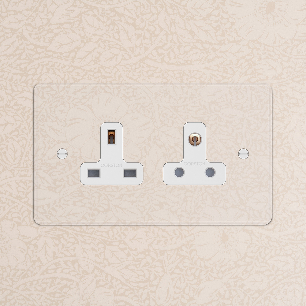 Double 13A & 5A Unswitched Socket - Clear | White