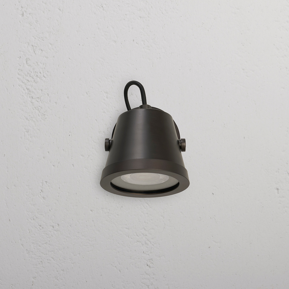 Cambridge Wall Floodlight – Bronze