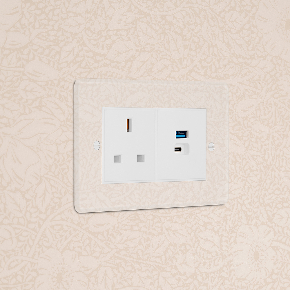 Double 13A & USB-A+C Fast Charge Socket - Clear | White