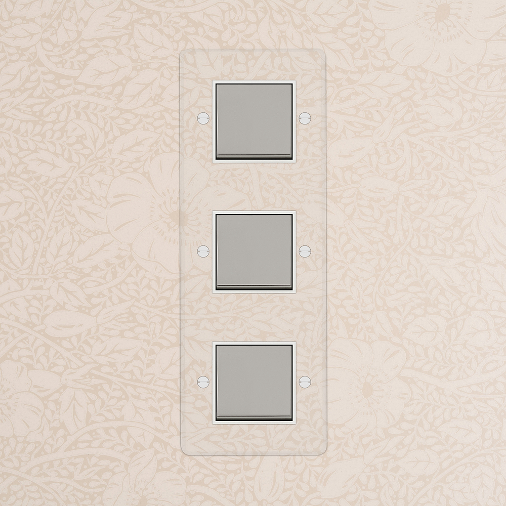Kew Wippschalter 3x in vertikalem Dreifachrahmen – Transparent Poliertes Nickel | Weiss