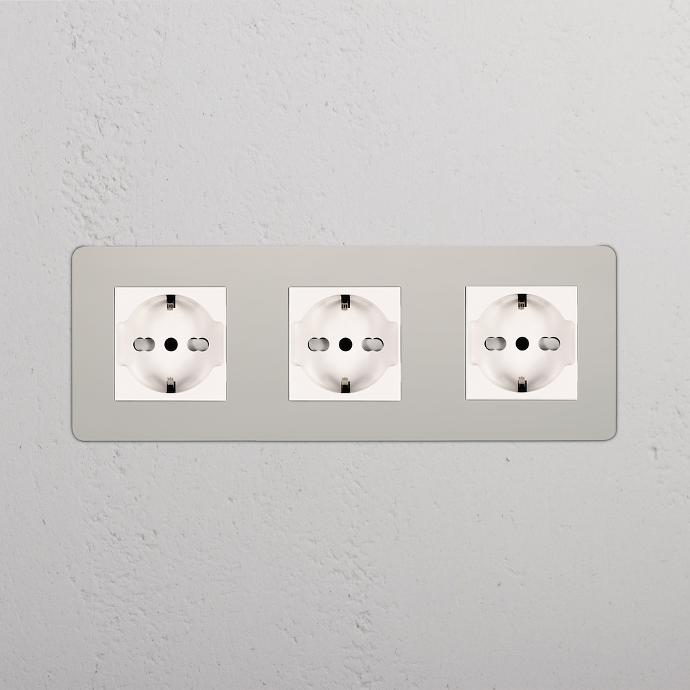 Kew Prise Schuko/Bipasso x3 (Plaque Triple) - Nickel Poli | Blanc