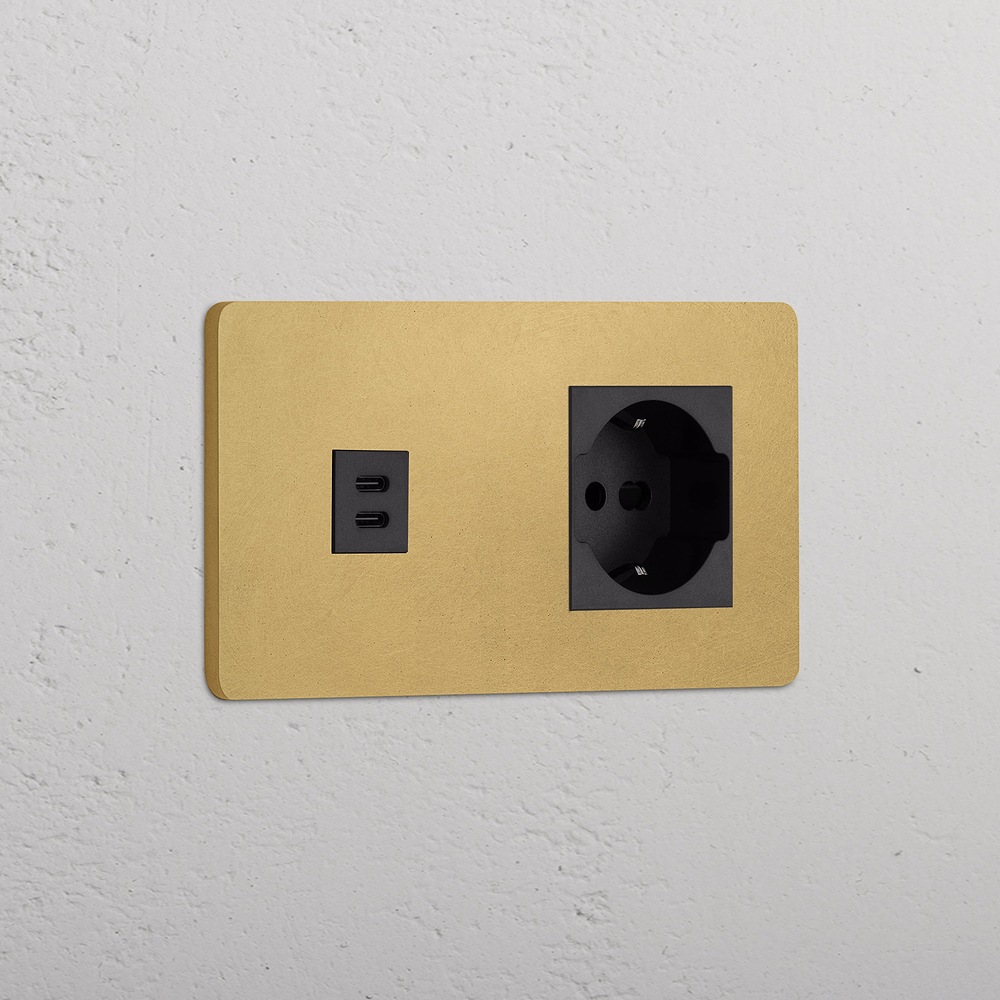 Grove USB-C-Anschluss (30 W) + SchuKo-/Bipasso-Steckdoseneinsatz je 1x in Zweifachrahmen – Antikes Messing | Schwarz