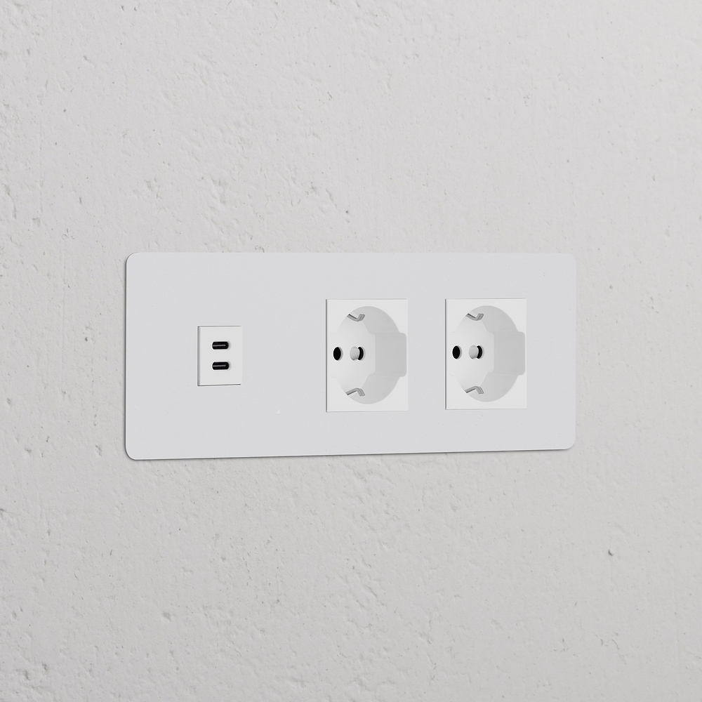 Kew Prise USB-C 30 W & Schuko/Bipasso x2 (Plaque Triple) – Peignable | Blanc