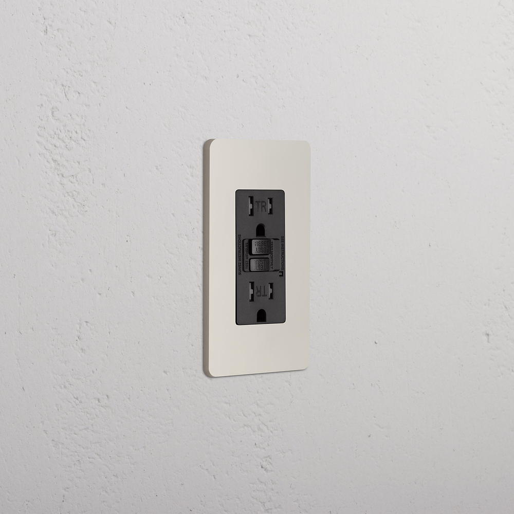 Grove 1G 15A GFCI Outlet - Polished Nickel Black