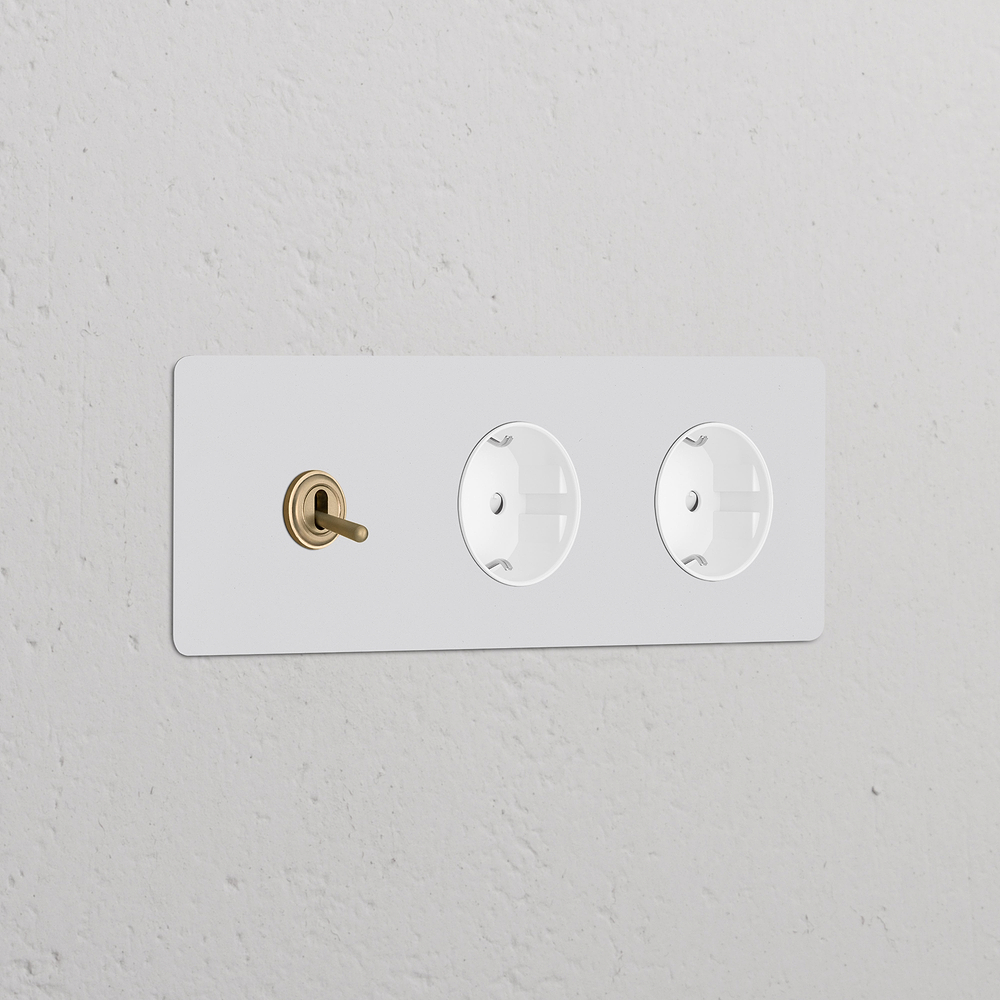 Kew Interrupteur à levier triple et 2 prises Schuko de type F – Laiton Antique à Peindre | Blanc