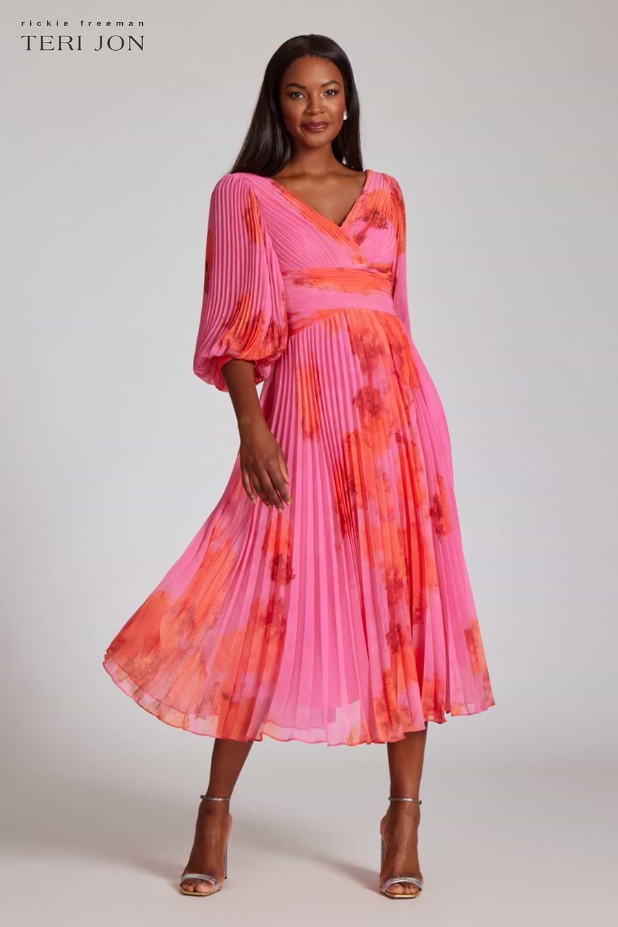 Printed Chiffon Pleated Full Sleeve Dress –
