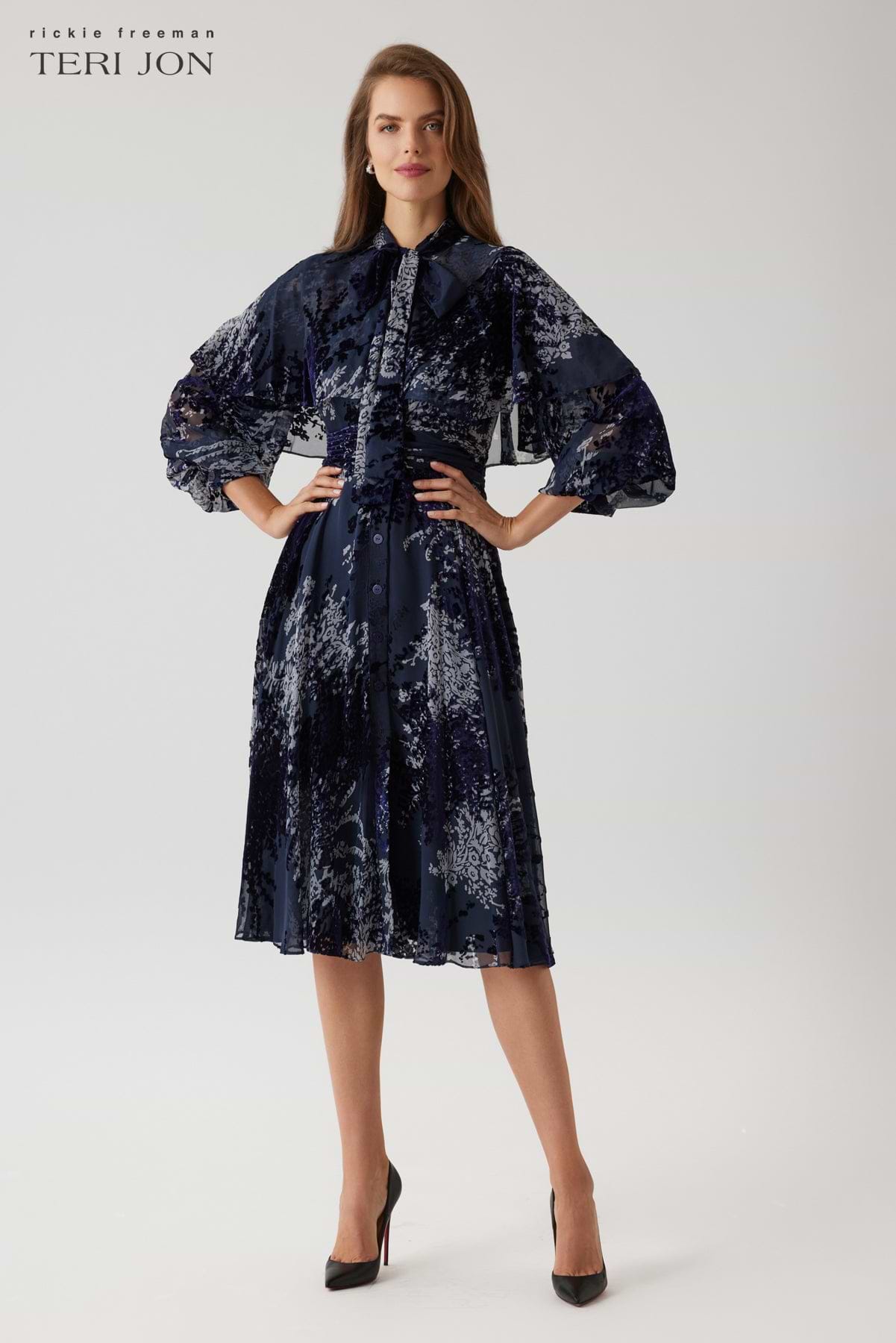Color_Navy Multi