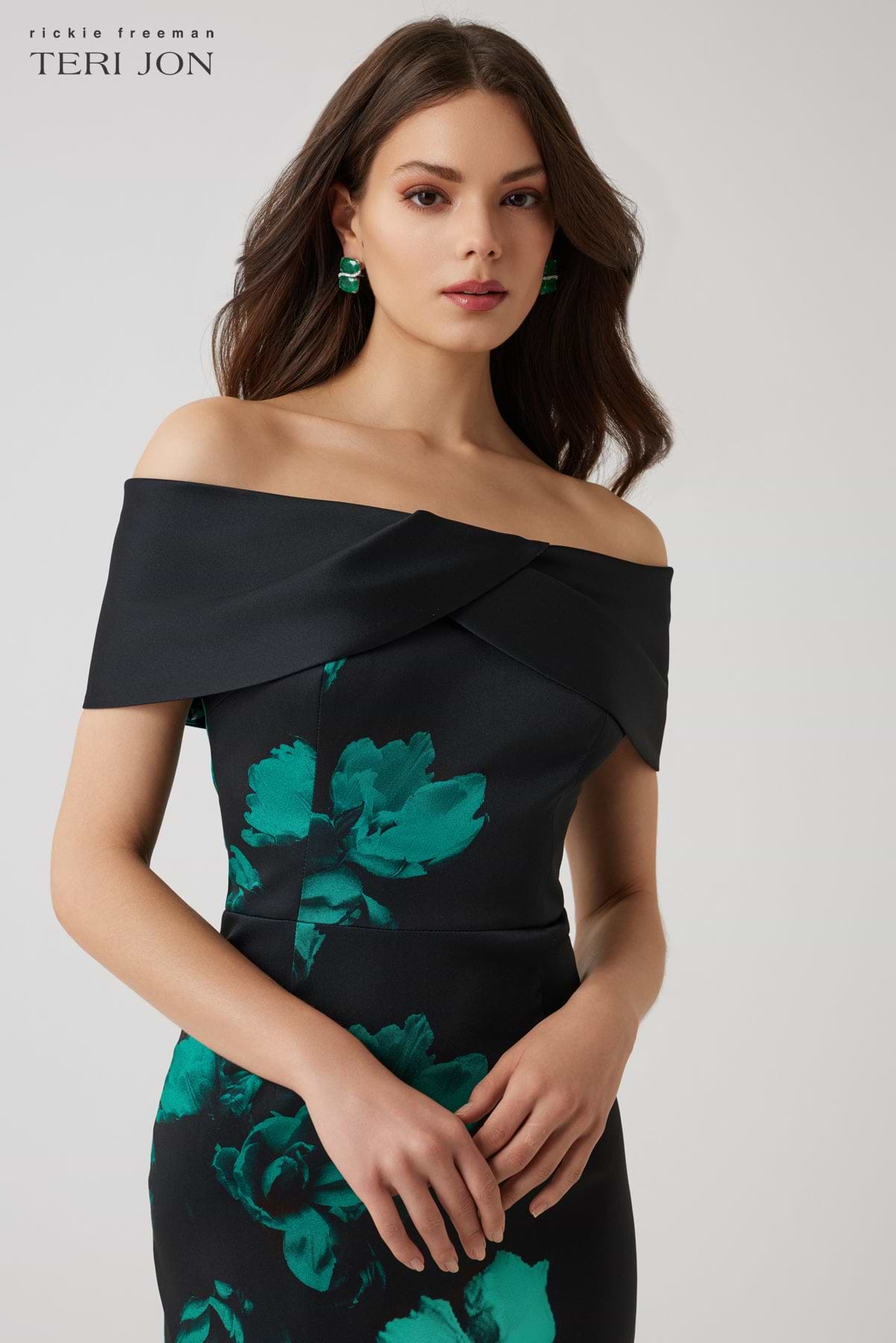 Color_Black Green