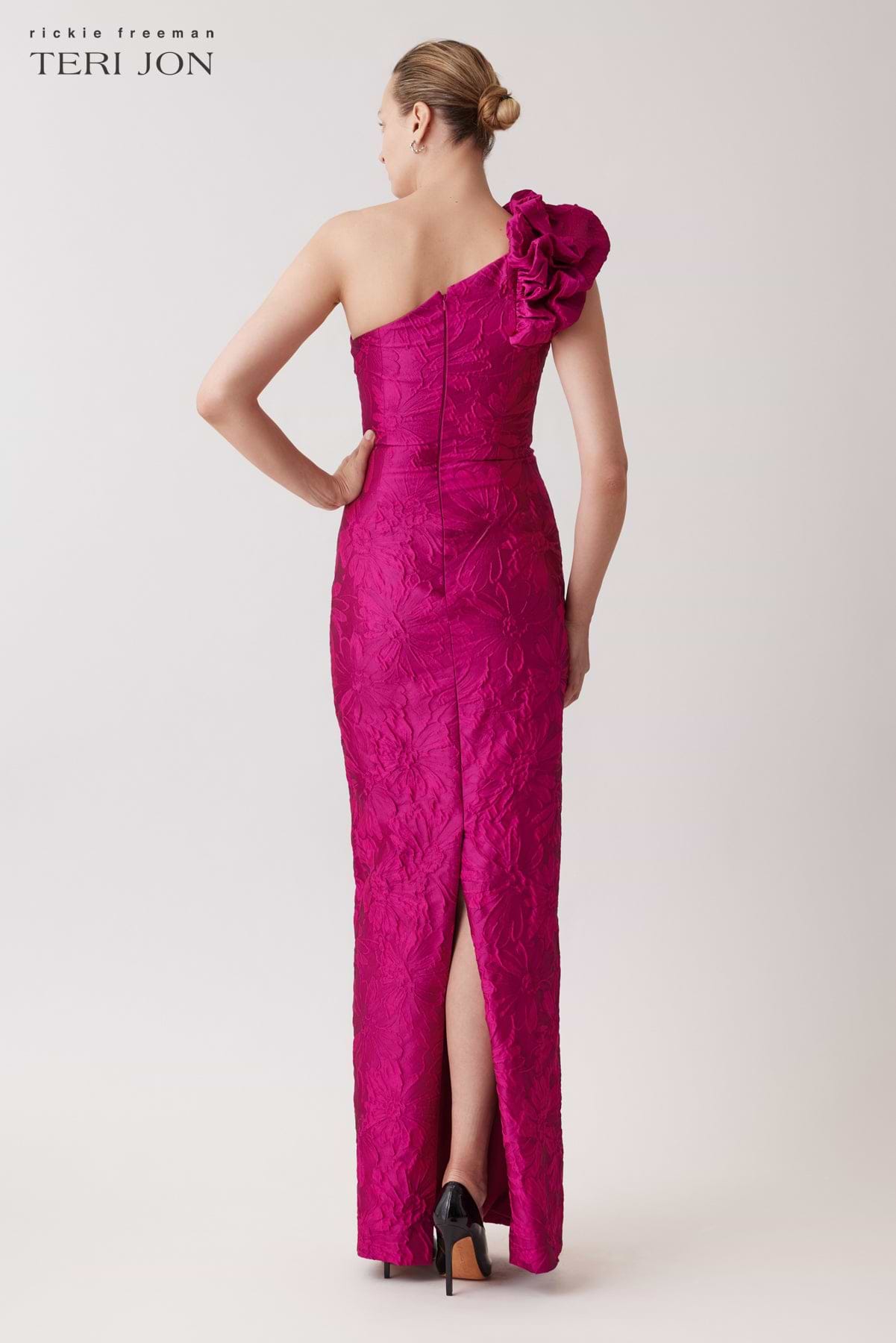 Color_Hot Pink