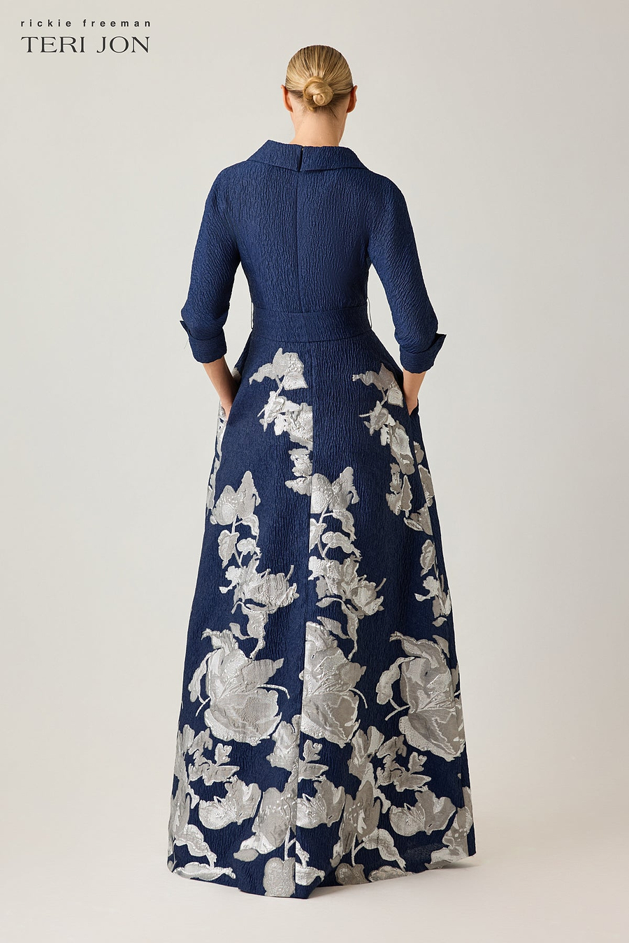 Color_Navy Silver