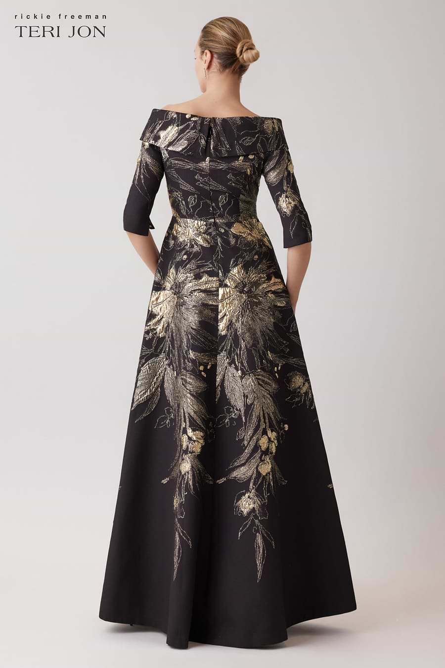 Color_Black/Gold