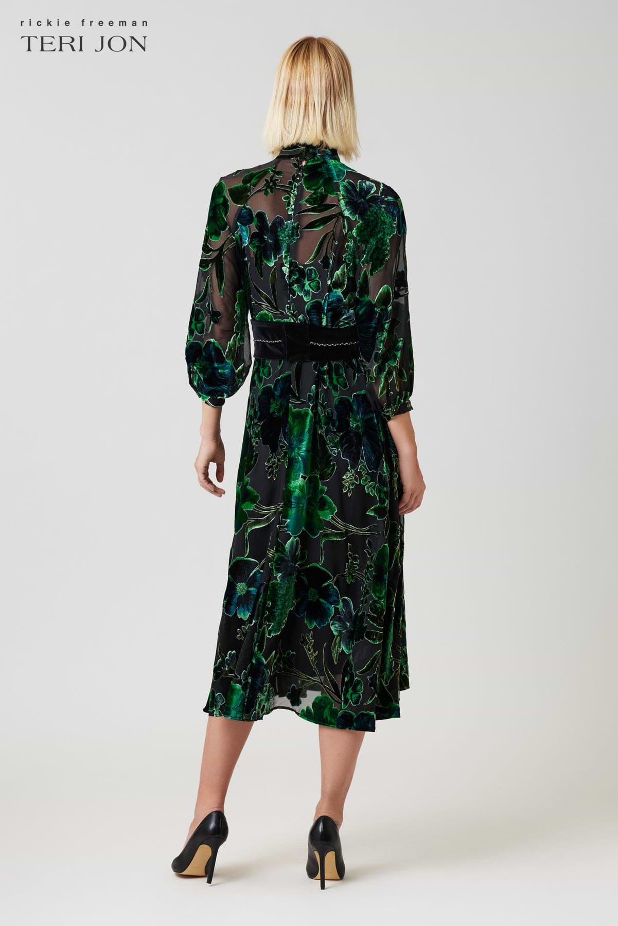 Color_Black Green