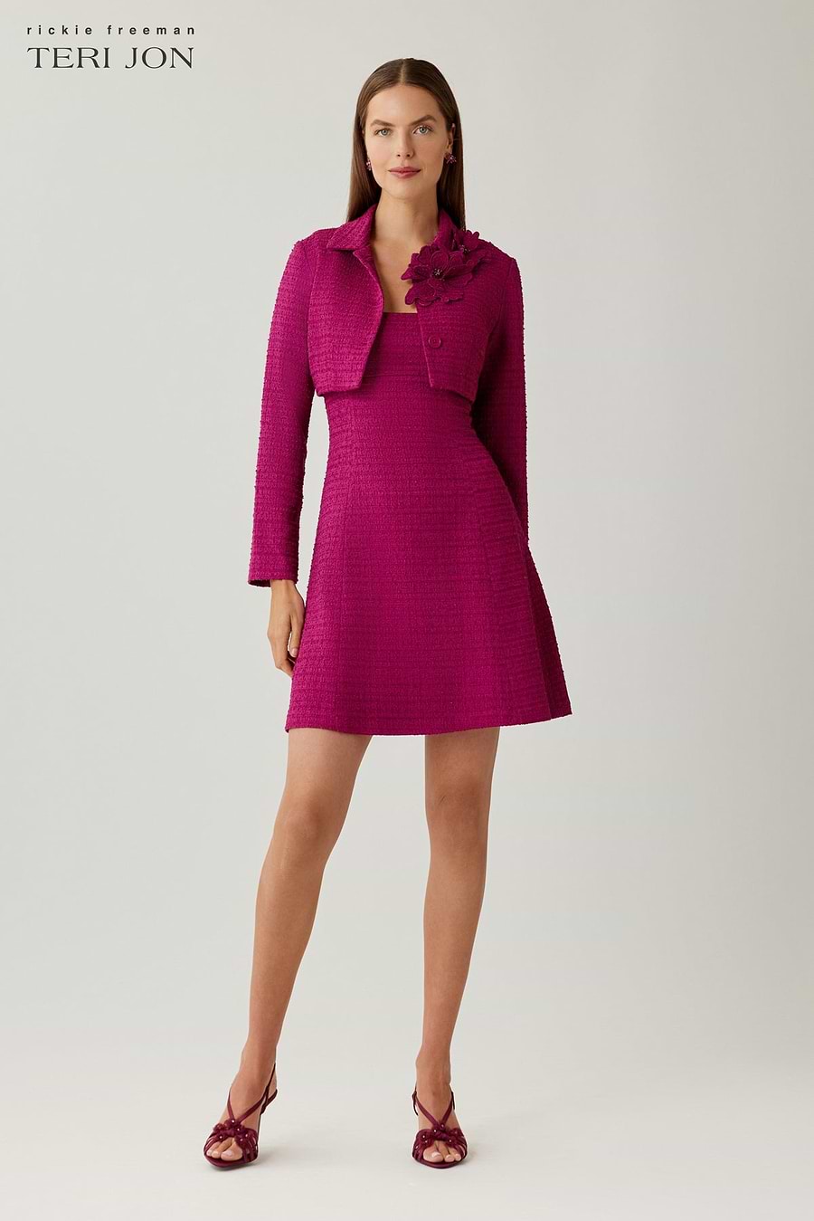 boucle dress women Miss Circle Coco White Tweed V Waist Mini XS The sleek silhouette enhances your natural shape Teri Jon Boucle Flower Applique