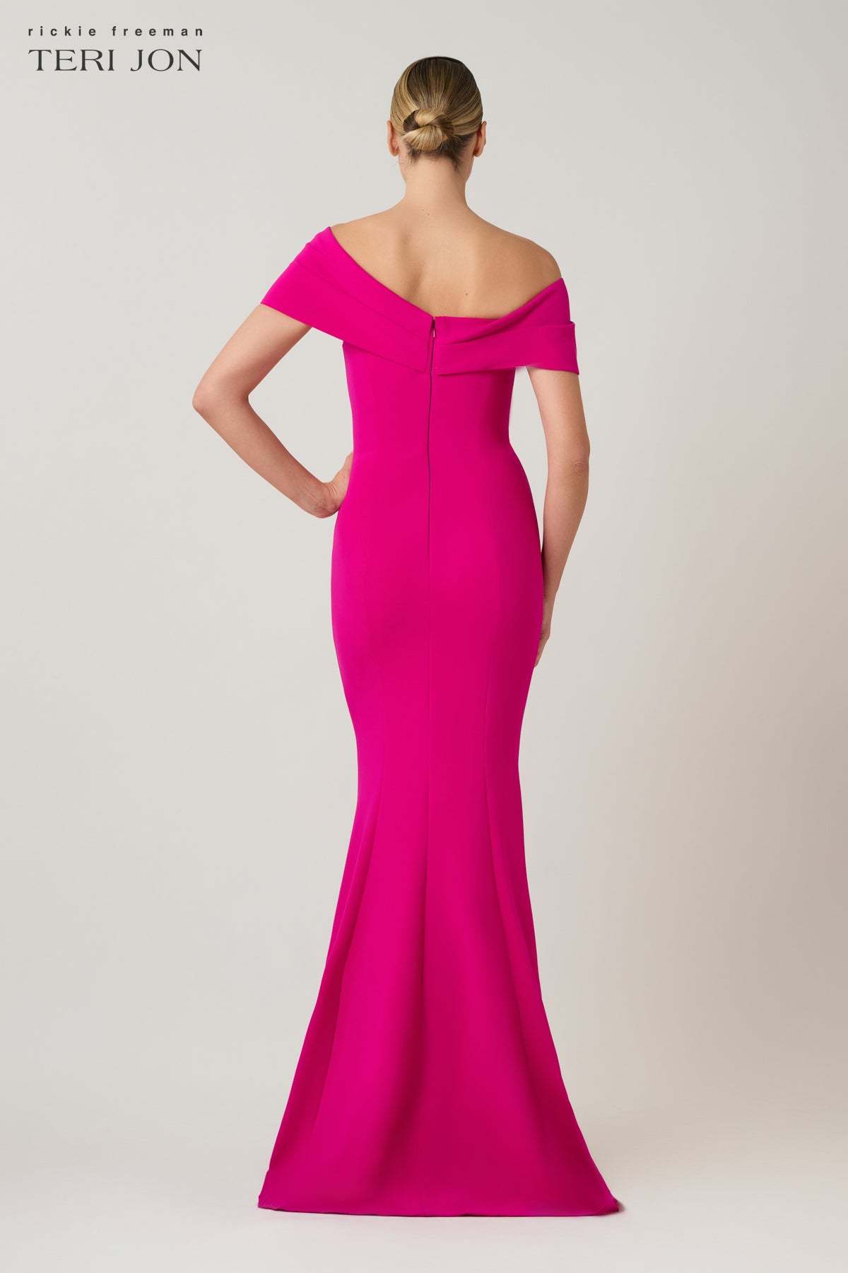 Color_Hot Pink