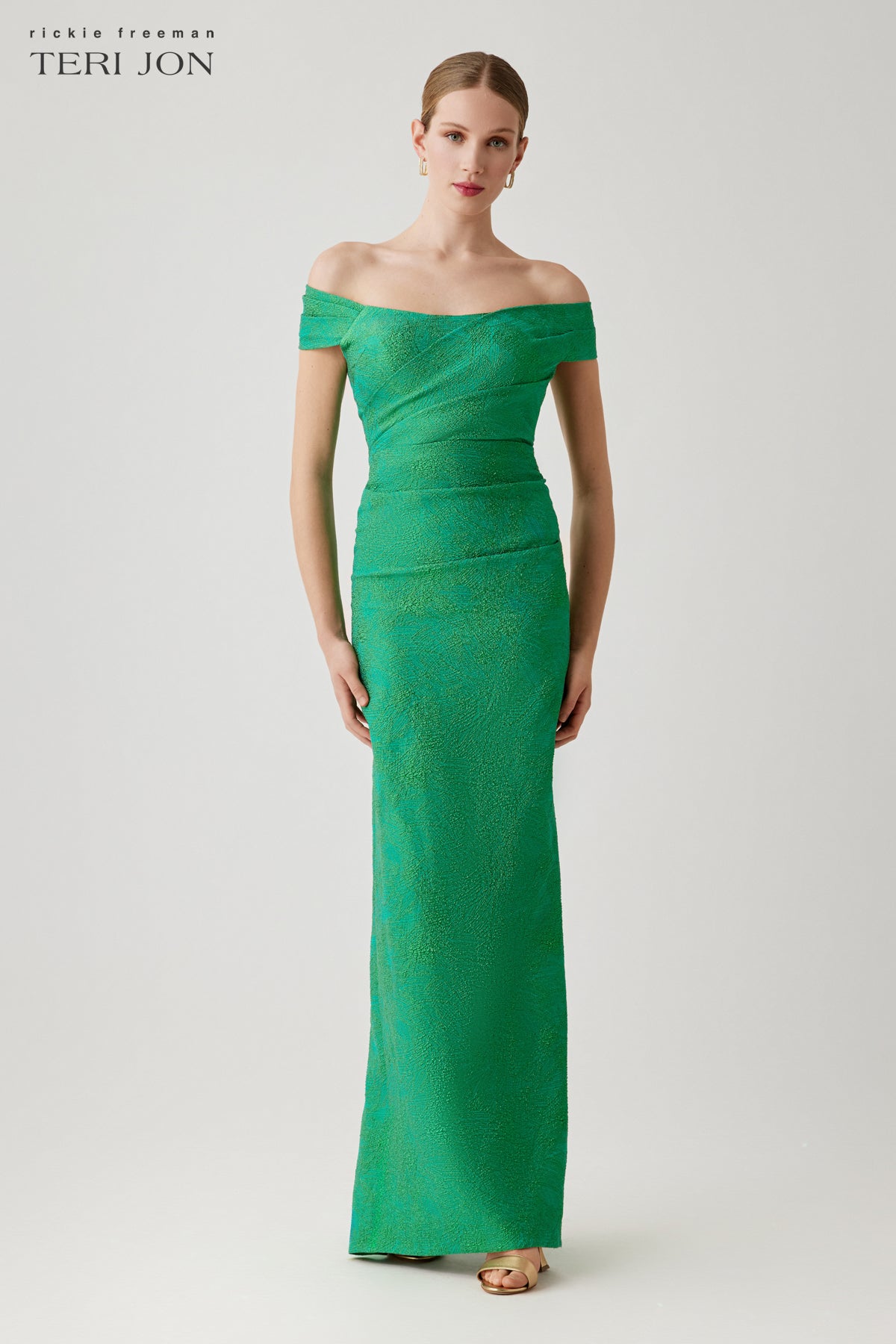 Color_Kelly Green