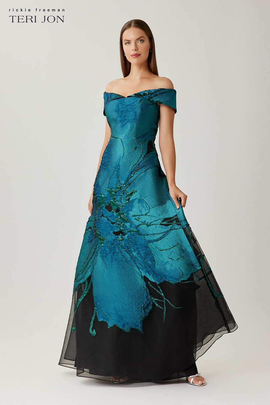 Color_Peacock Black