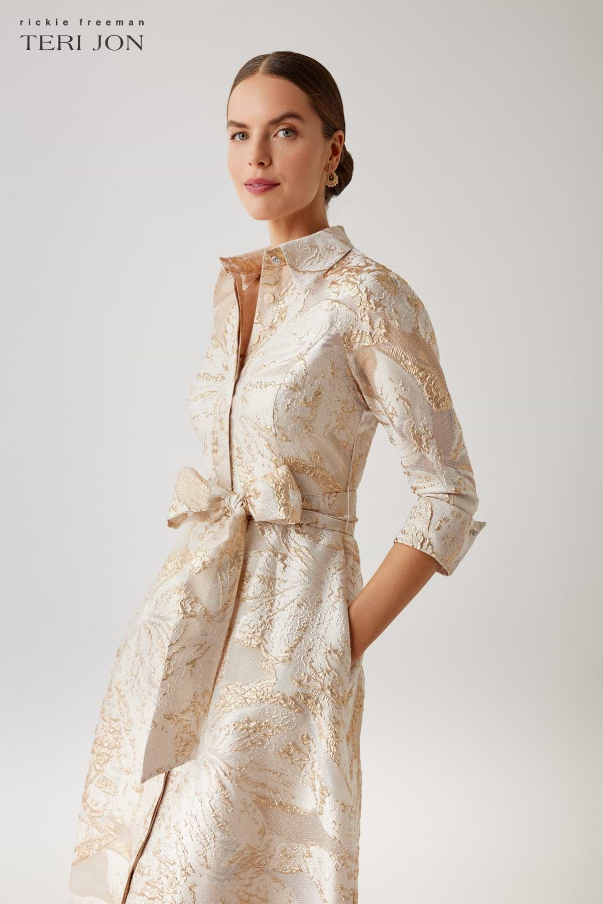 Color_Ivory/Gold