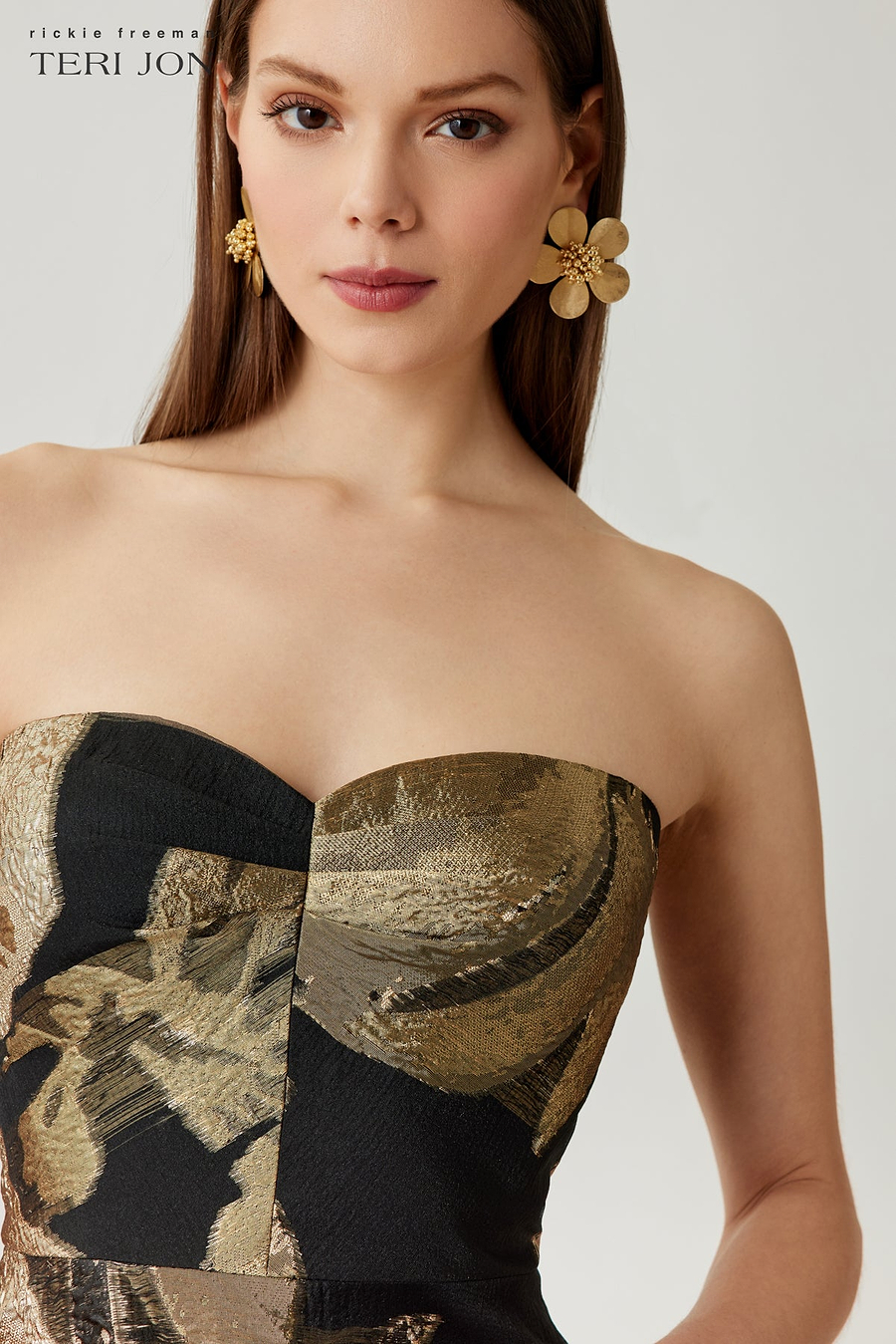 Color_Black/Gold
