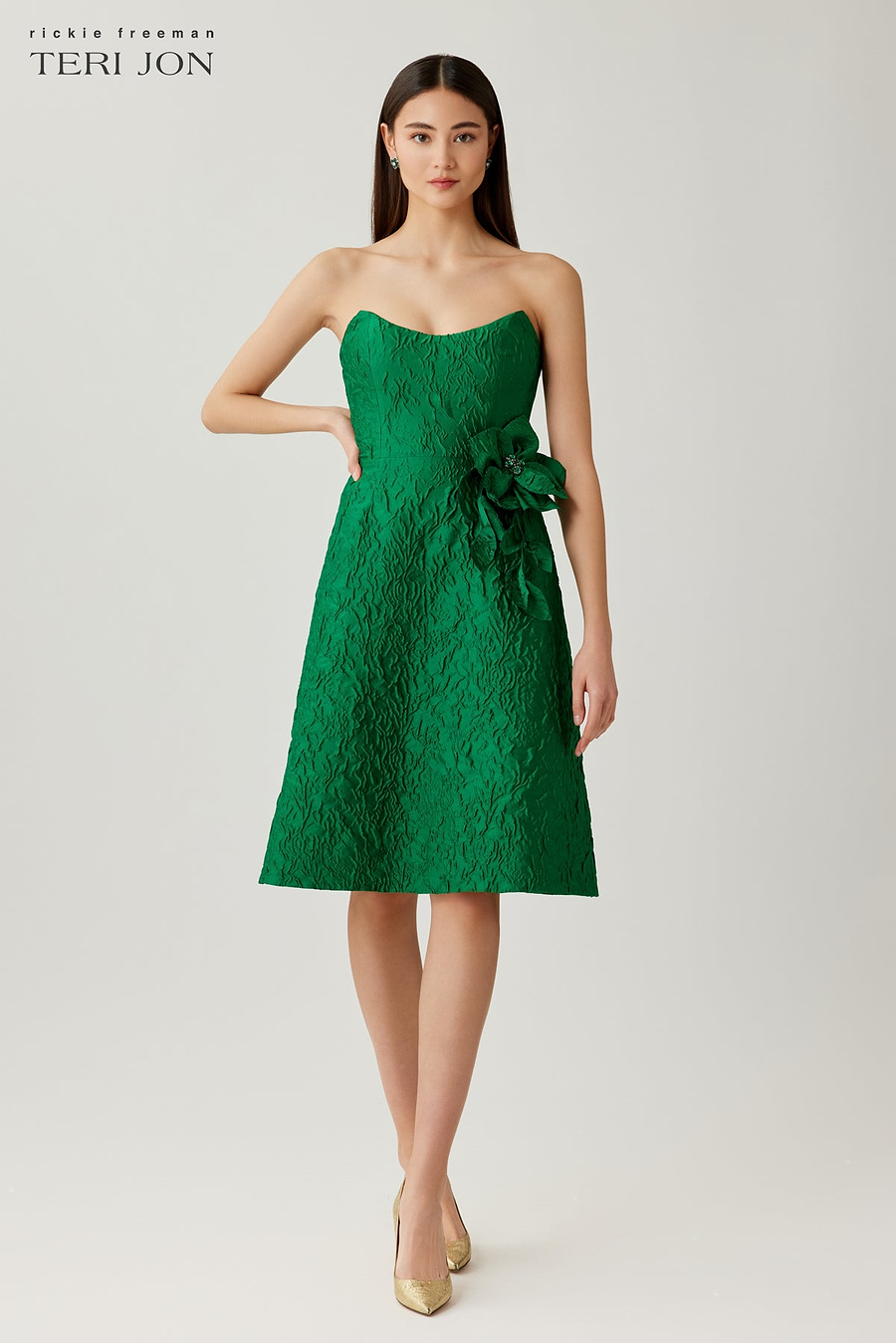 teri jon cocktail dresses By Rickie Freeman Crepe Boatneck Satin Ruffle Shoulder Dress, Red / 8 while the side bow accent introduces a modern Teri Jon Puff Sleeve Abstract